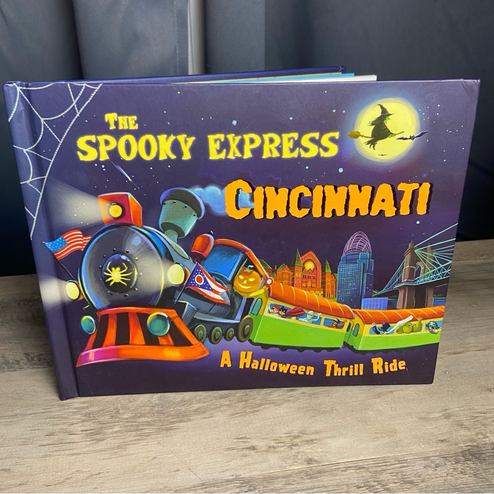 The Spooky Express Cincinnati,‎ by Eric James & illustrator Marcin Piwowarski